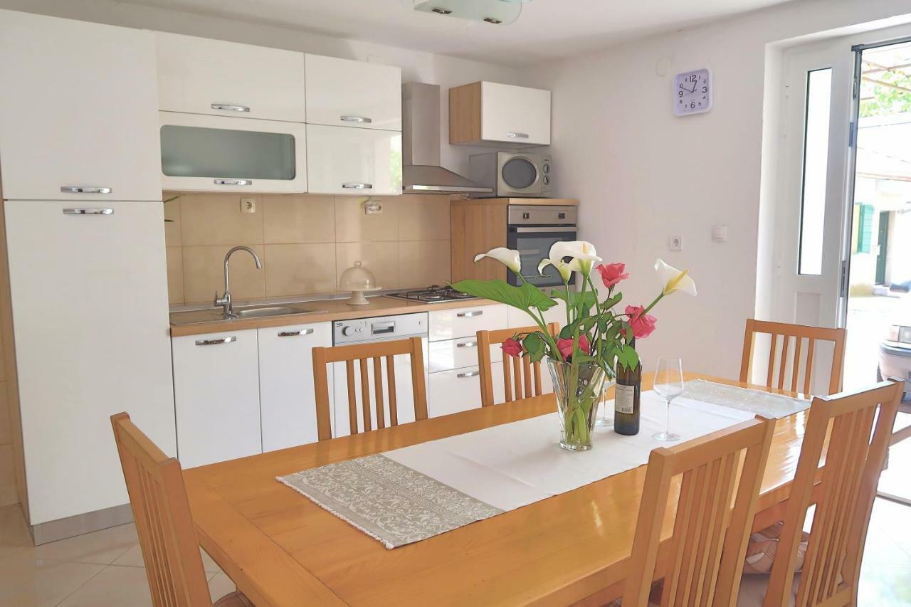 Studio Apartman Mia Stobrec Luaran gambar
