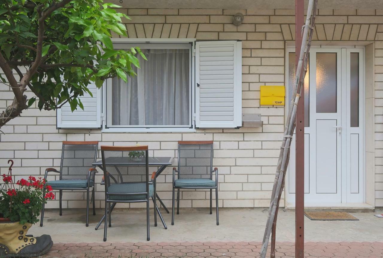 Studio Apartman Mia Stobrec Luaran gambar